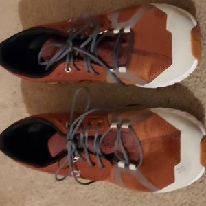 Men's on cloud shoes